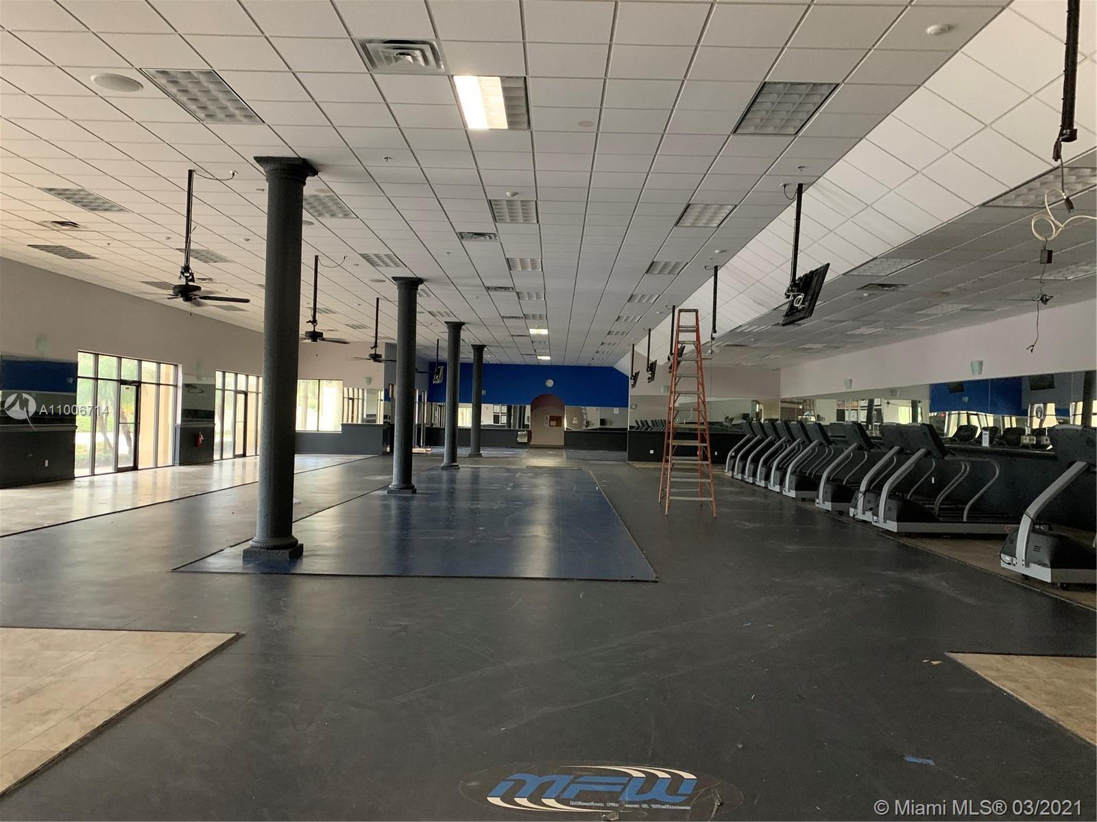 460 Port St Lucie Blvd, Port St. Lucie, Florida 34953, ,Commercial Sale,Sold,Coco Vista Center,Port St Lucie Blvd,A11006714