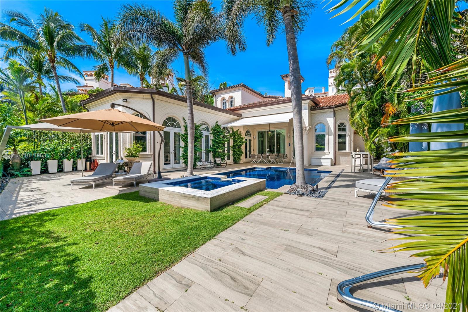 6921 Valencia Dr, Miami Beach, Florida 33109, 4 Bedrooms Bedrooms, ,5 BathroomsBathrooms,Residential,Sold,LINDISFARNE ON FISHER ISL,Valencia Dr,A11011963