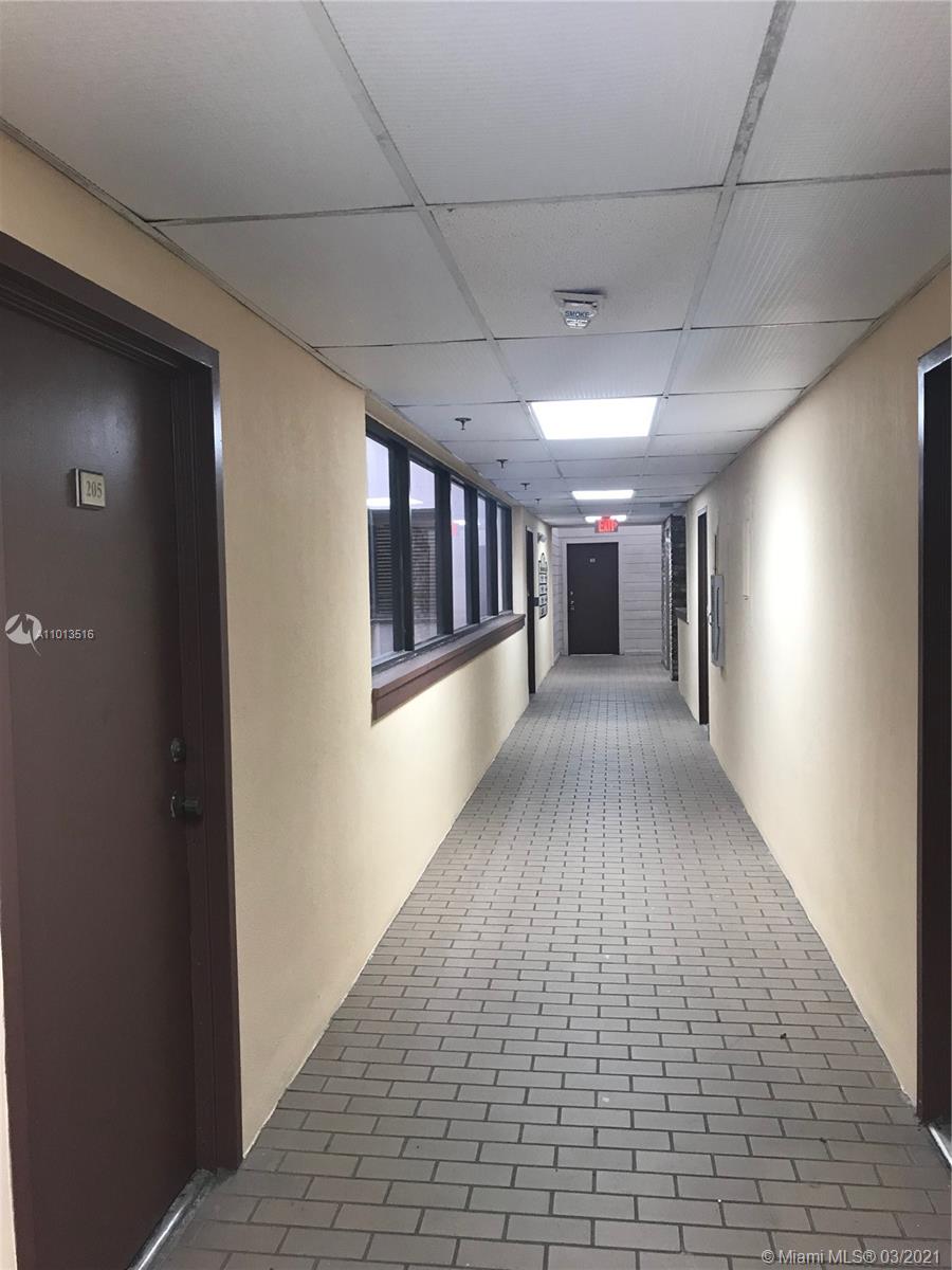 1801 University Dr, Coral Springs, Florida 33071, ,Commercial Sale,Sold,University Dr,A11013516