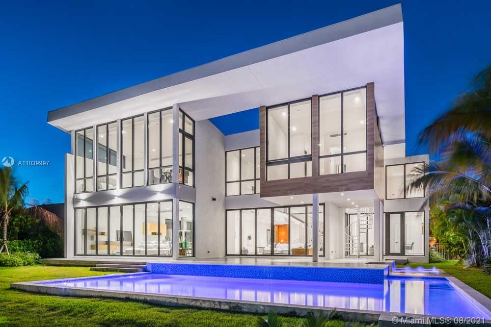 521 holiday dr, Hallandale Beach, Florida 33009, 6 Bedrooms Bedrooms, ,6 BathroomsBathrooms,Residential,Sold,GOLDEN ISLES ESTATES 94-94,holiday dr,A11039997