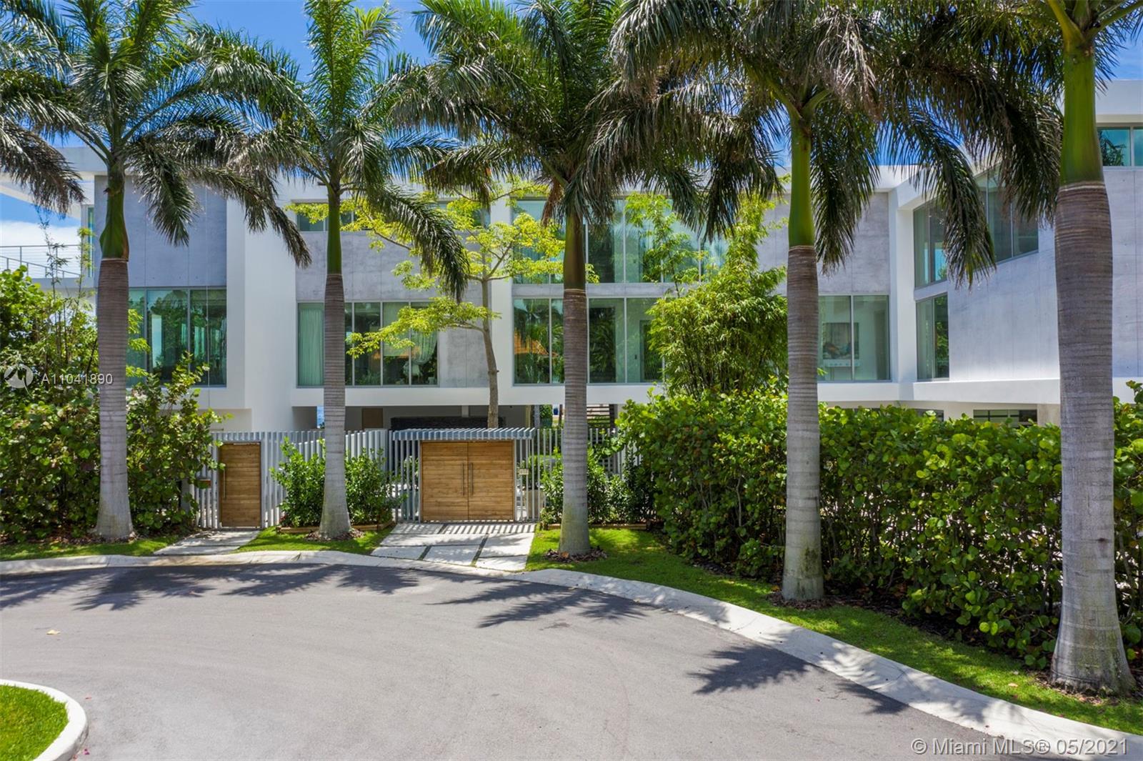 3550 Matheson Ave, Miami, Florida 33133, 5 Bedrooms Bedrooms, ,5 BathroomsBathrooms,Residential,Sold,ENTRADA,Matheson Ave,A11041890