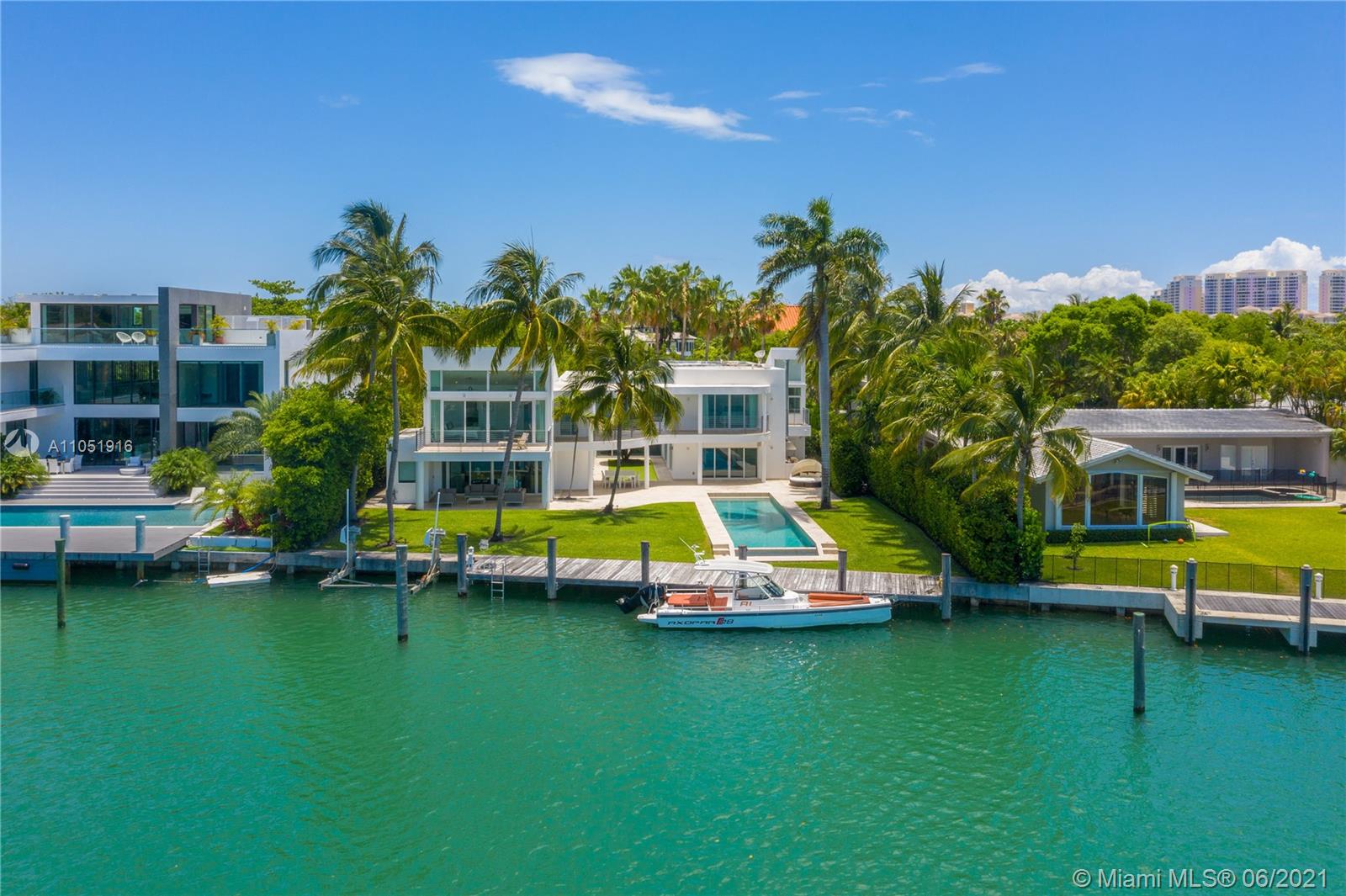 890 HARBOR DRIVE, Key Biscayne, Florida 33149, 6 Bedrooms Bedrooms, ,5 BathroomsBathrooms,Residential,Sold,Cape Fla Sec 01,HARBOR DRIVE,A11051916