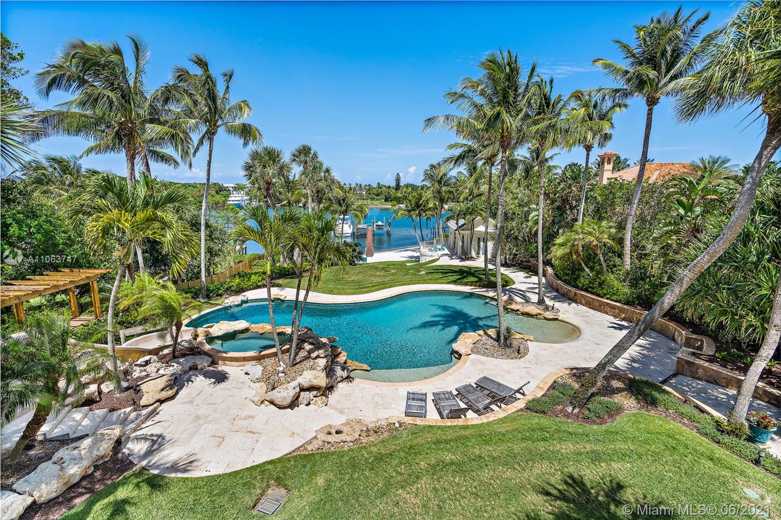 16821 Federal Hwy, Tequesta, Florida 33469, 6 Bedrooms Bedrooms, ,6 BathroomsBathrooms,Residential,Sold,Intracoastal,Federal Hwy,A11063747
