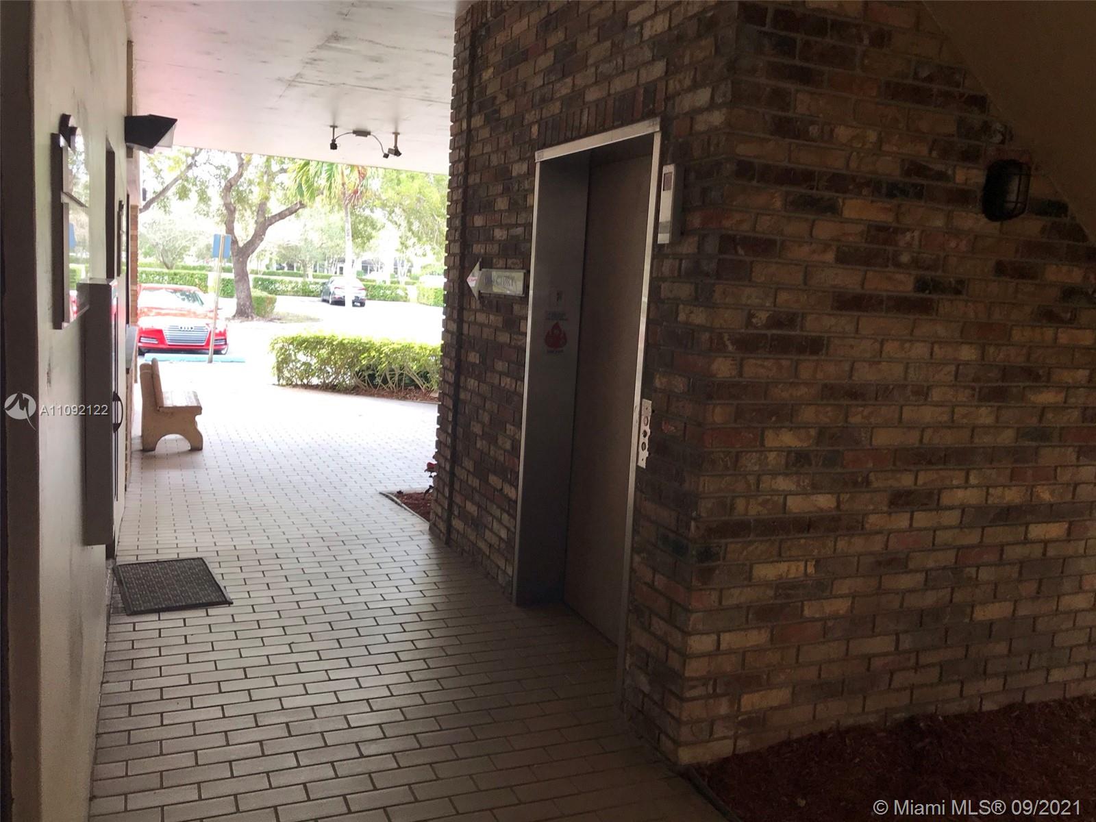 1801 University Dr, Coral Springs, Florida 33071, ,Commercial Sale,Sold,University Dr,A11092122