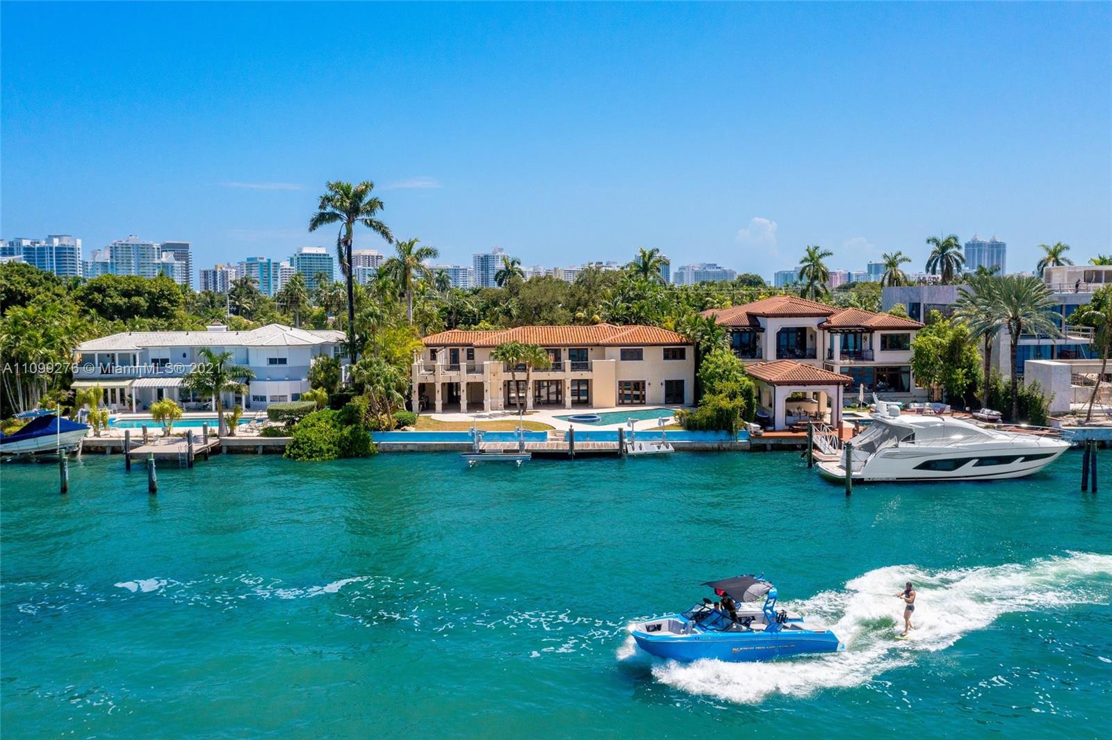 6300 Bay Rd, Miami Beach, Florida 33141, 6 Bedrooms Bedrooms, ,7 BathroomsBathrooms,Residential,Sold,LA GORCE GOLF SUB,Bay Rd,A11099276