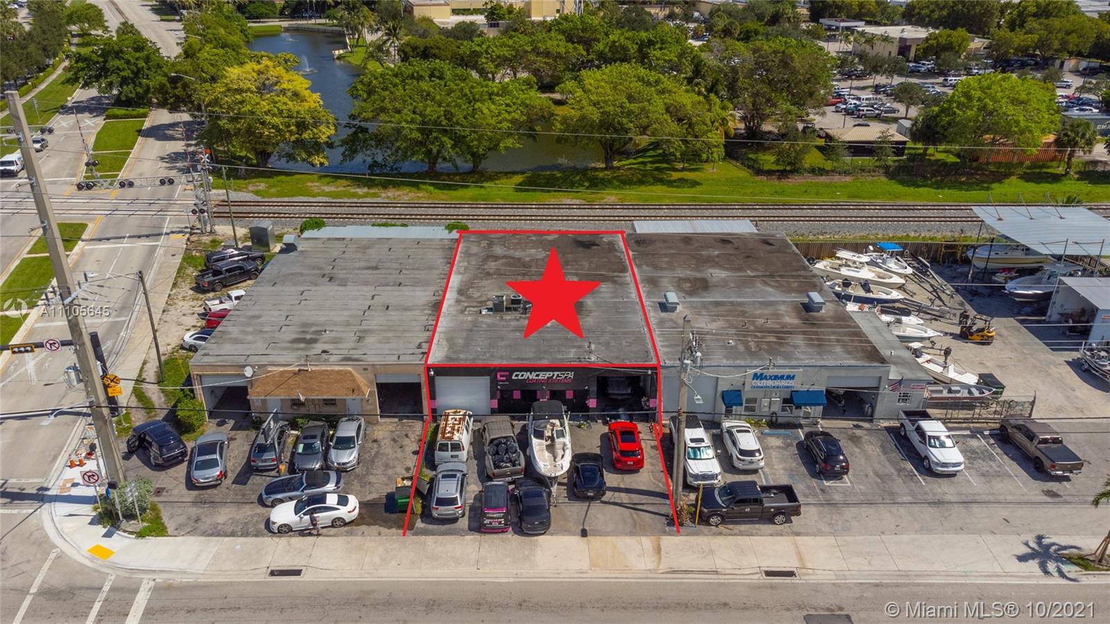 304 Dixie Hwy E, Pompano Beach, Florida 33060, ,Commercial Sale,Sold,Warehouse 12' ceilings,Dixie Hwy E,A11105645