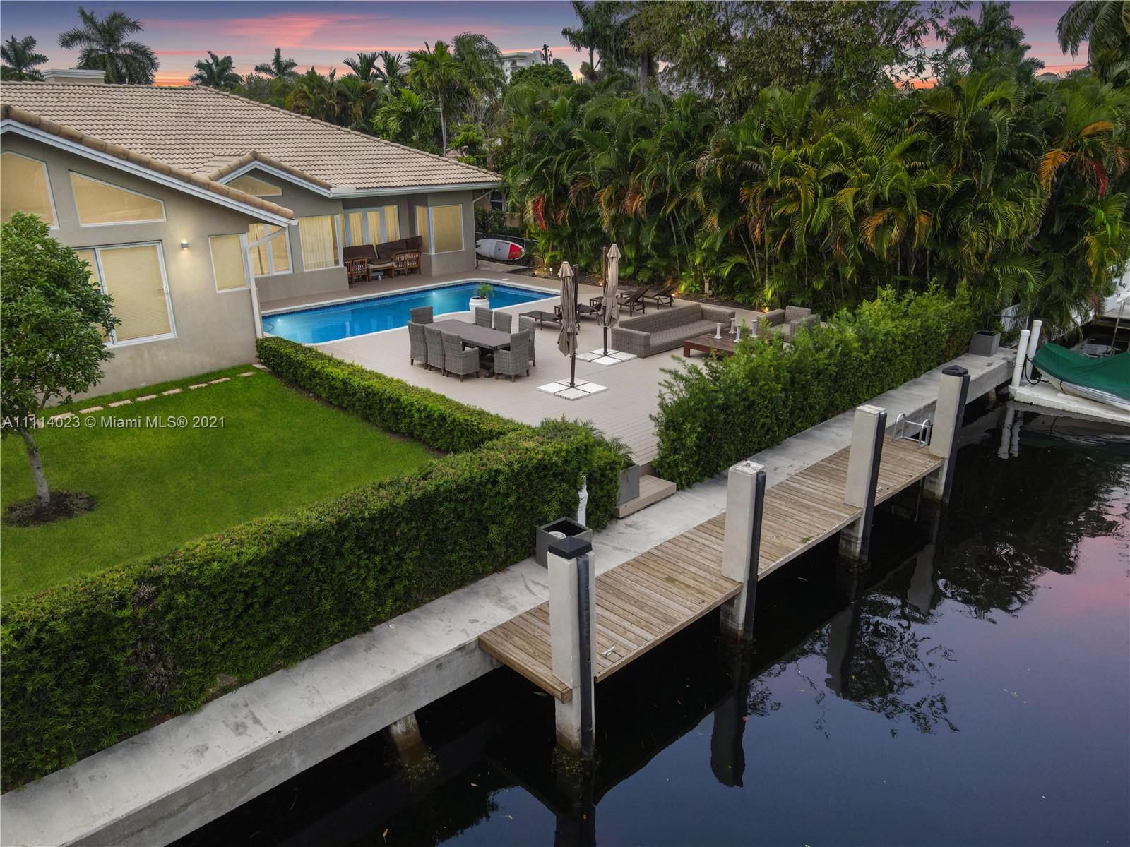 543 Hibiscus Dr, Hallandale Beach, Florida 33009, 5 Bedrooms Bedrooms, ,4 BathroomsBathrooms,Residential,Sold,GOLDEN ISLES SEC A,Hibiscus Dr,A11114023