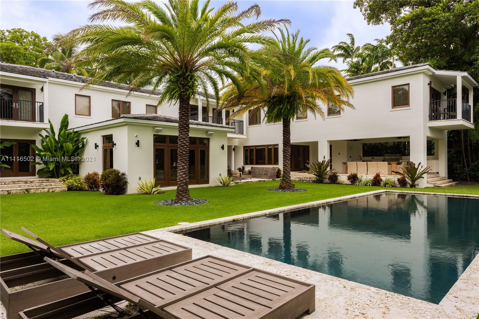 2767 Sunset Dr, Miami Beach, Florida 33140, 7 Bedrooms Bedrooms, ,8 BathroomsBathrooms,Residential,Sold,SUNSET ISLANDS-ISLAND NO,Sunset Dr,A11116502