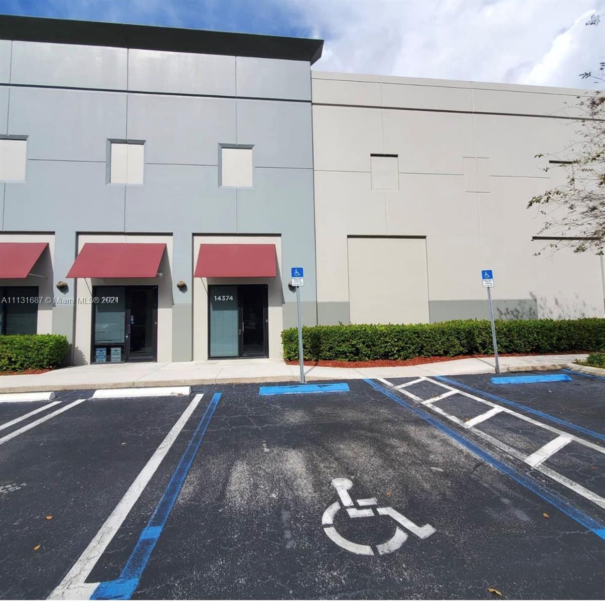 14374 Commerce Way, Miami Lakes, Florida 33016, ,Commercial Sale,Sold,MIAMI LAKES LAKESIDE CORP CENT,Commerce Way,A11131687