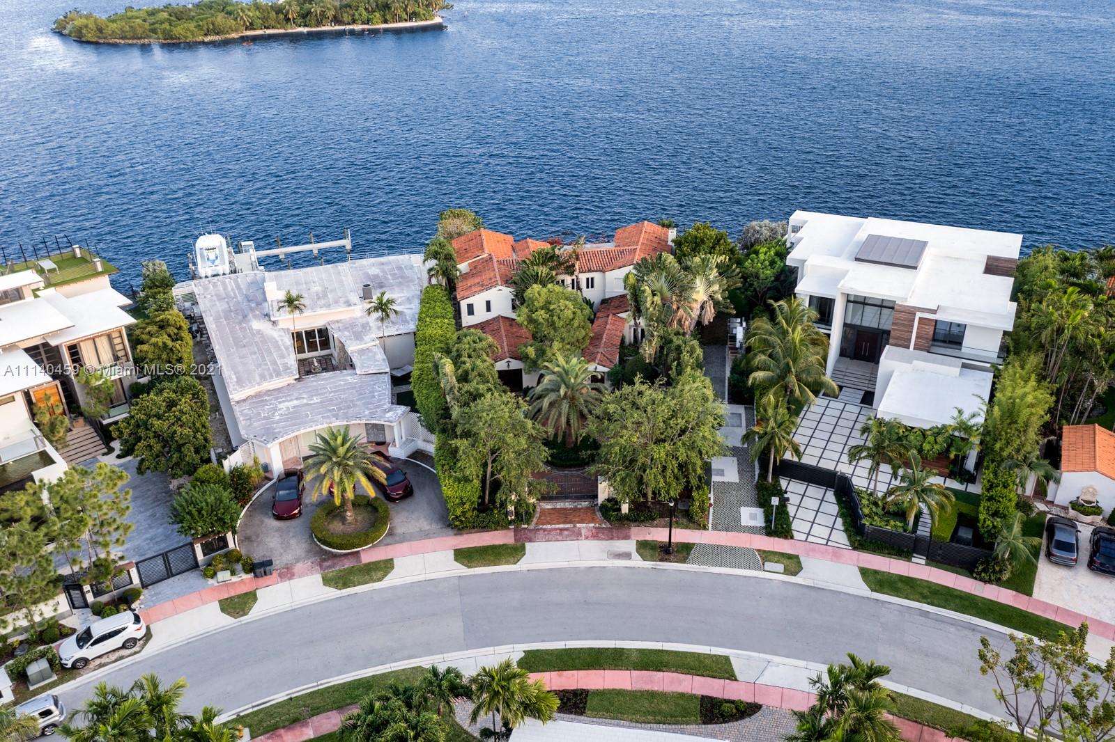 11 Rivo Alto Dr, Miami Beach, Florida 33139, 5 Bedrooms Bedrooms, ,5 BathroomsBathrooms,Residential,Sold,RIVO ALTO AMD,Rivo Alto Dr,A11140459