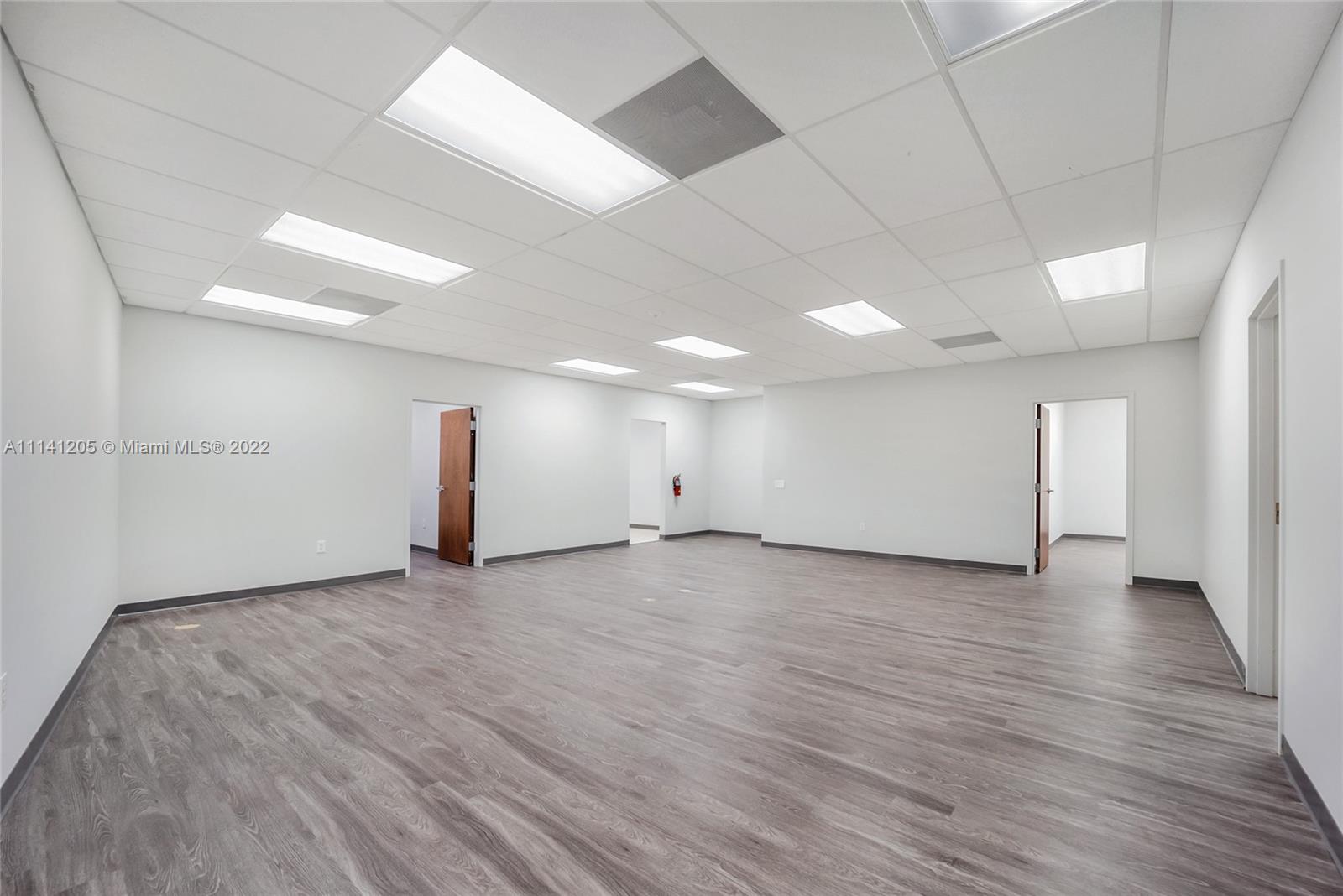 5420 33rd Ave, Fort Lauderdale, Florida 33309, ,Commercial Sale,Sold,33rd Ave,A11141205