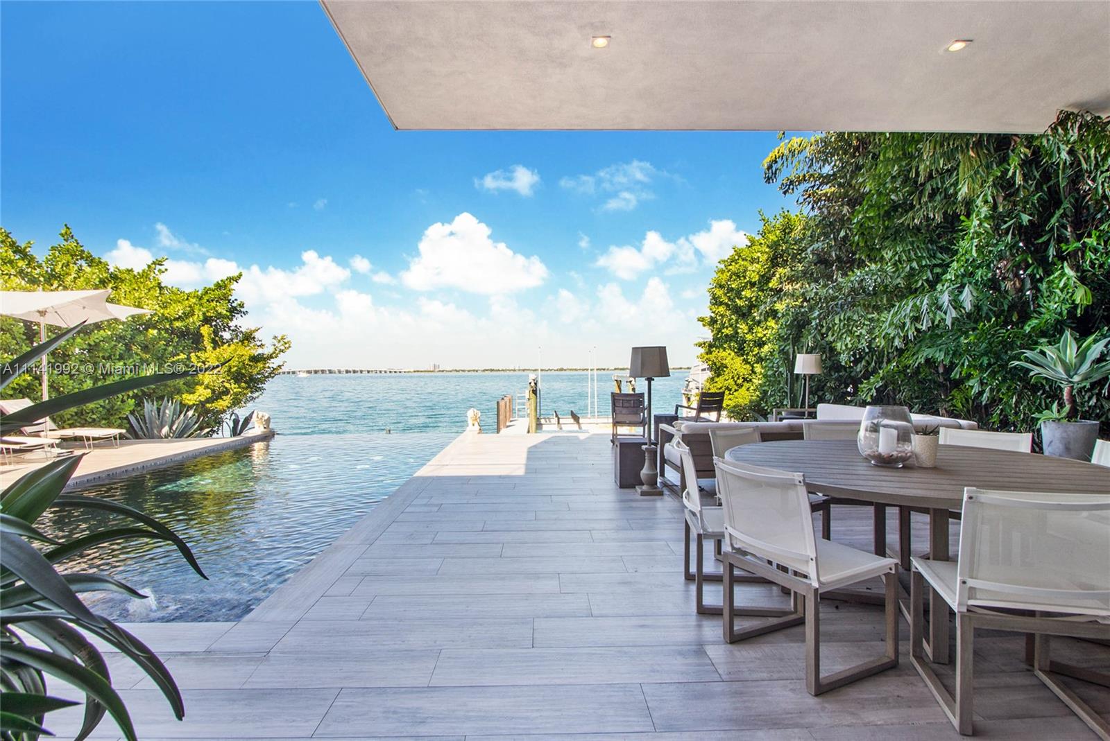 1379 Venetian Way, Miami, Florida 33139, 5 Bedrooms Bedrooms, ,5 BathroomsBathrooms,Residential,Sold,SAN MARCO,Venetian Way,A11141992