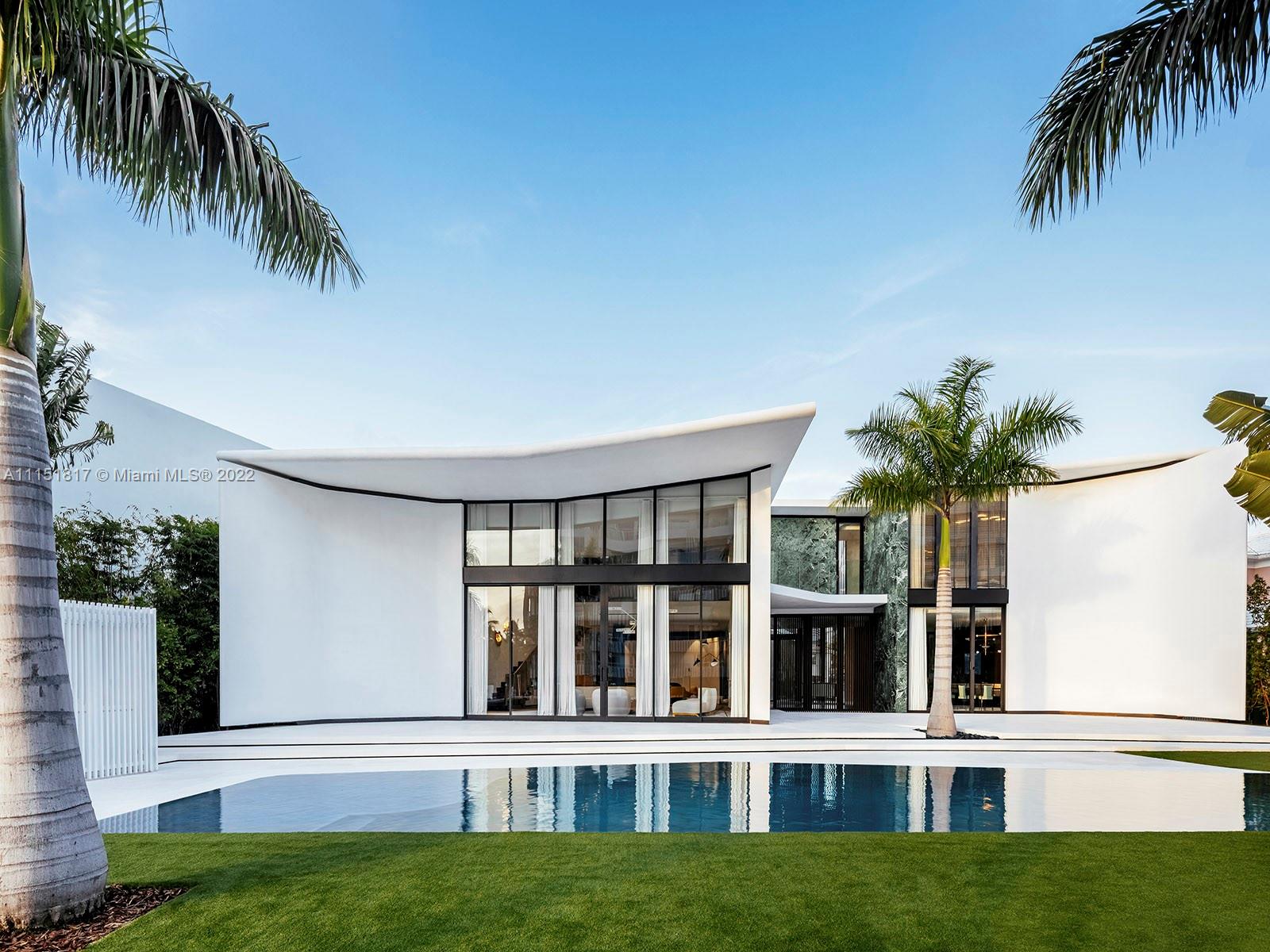 810 Lakeview Dr, Miami Beach, Florida 33140, 7 Bedrooms Bedrooms, ,6 BathroomsBathrooms,Residential,Sold,LAKE VIEW SUB,Lakeview Dr,A11151817