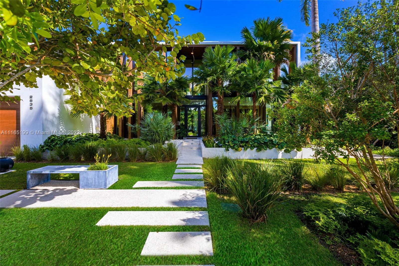 2535 Shelter Ave, Miami Beach, Florida 33140, 4 Bedrooms Bedrooms, ,4 BathroomsBathrooms,Residential,Sold,SUNSET ISLANDS-ISLAND NO,Shelter Ave,A11165199