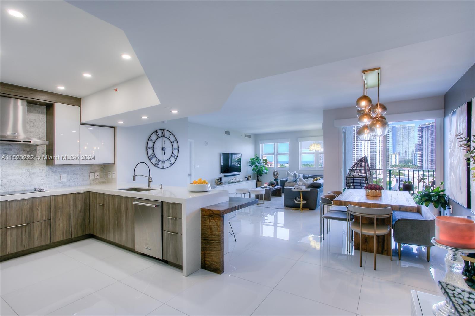 19900 Country Club Dr, Aventura, Florida 33180, 3 Bedrooms Bedrooms, ,3 BathroomsBathrooms,Residential Lease,For Rent,TURNBERRY VILLAGE SO TOWE,Country Club Dr,A11520222