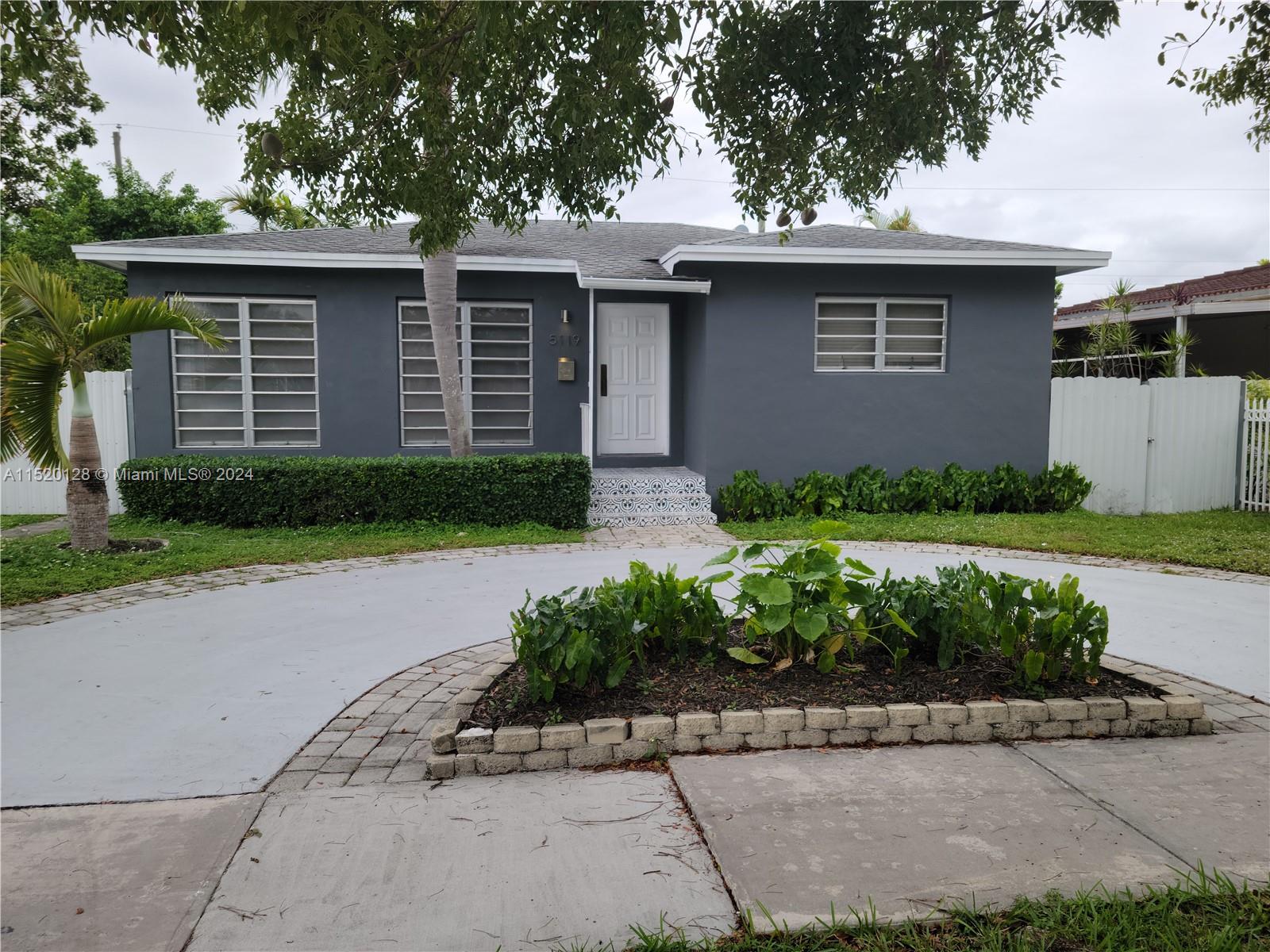 5119 6th St, Miami, Florida 33134, 3 Bedrooms Bedrooms, ,2 BathroomsBathrooms,Residential,Sold,TRAIL GRANADA ADDN REV,6th St,A11520128