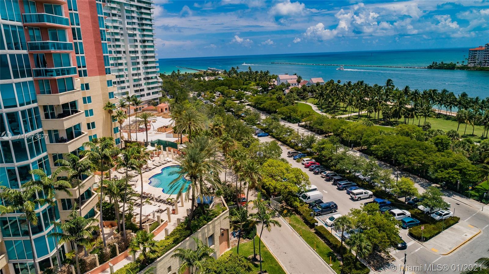 300 Pointe Dr, Miami Beach, Florida 33139, 3 Bedrooms Bedrooms, ,2 BathroomsBathrooms,Residential,Sold,Portofino,Pointe Dr,A10673677