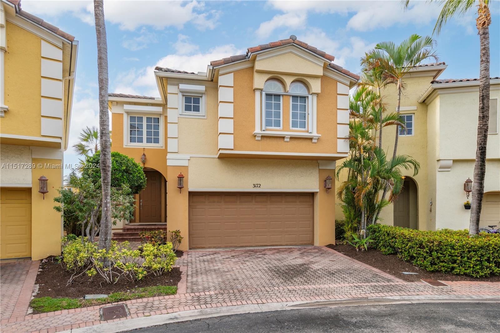 3172 211th St, Aventura, Florida 33180, 3 Bedrooms Bedrooms, ,3 BathroomsBathrooms,Residential Lease,For Rent,AVENTURA LAKES - PHASE II,211th St,A11517289