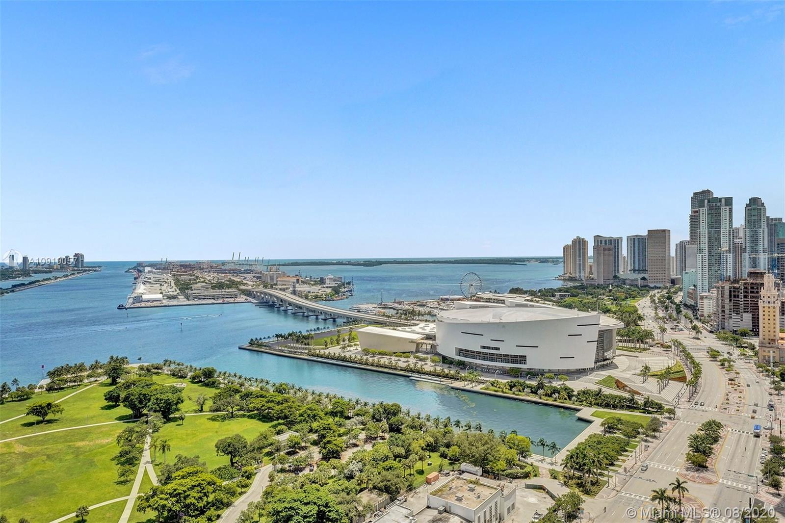 1100 Biscayne Blvd, Miami, Florida 33132, 3 Bedrooms Bedrooms, ,2 BathroomsBathrooms,Residential,Sold,Marquis condo,Biscayne Blvd,A10919057