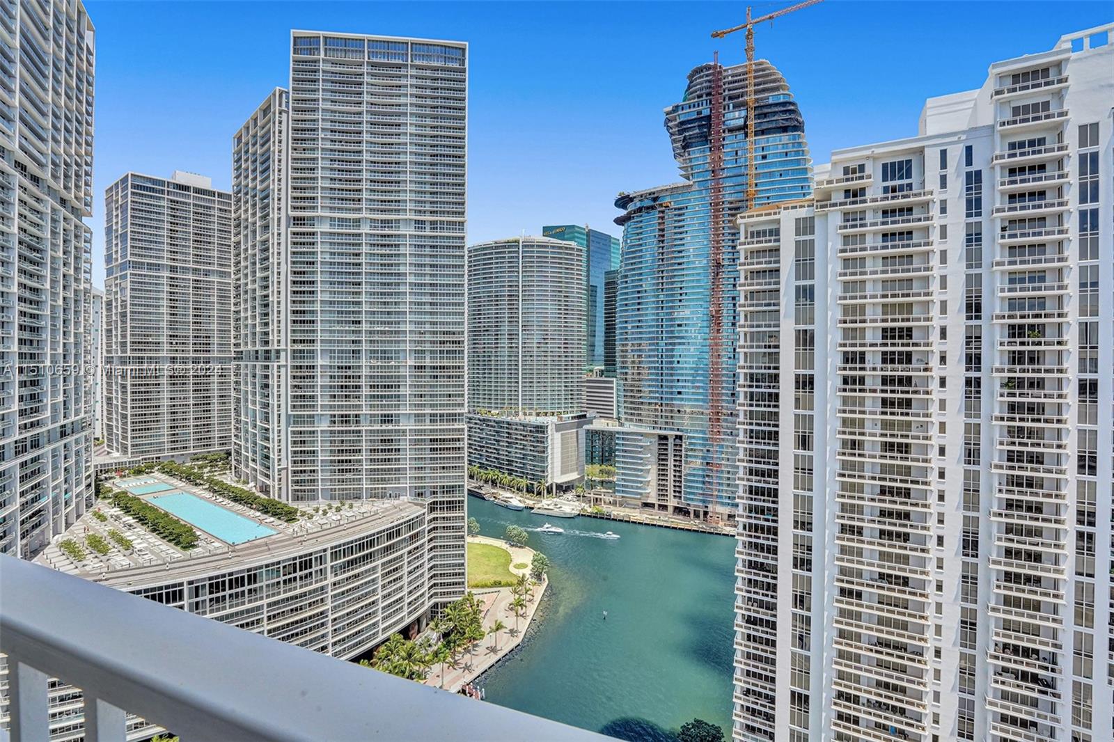 801 Brickell Key Blvd, Miami, Florida 33131, 3 Bedrooms Bedrooms, ,3 BathroomsBathrooms,Residential Lease,For Rent,COURTS BRICKELL KEY CONDO,Brickell Key Blvd,A11510659