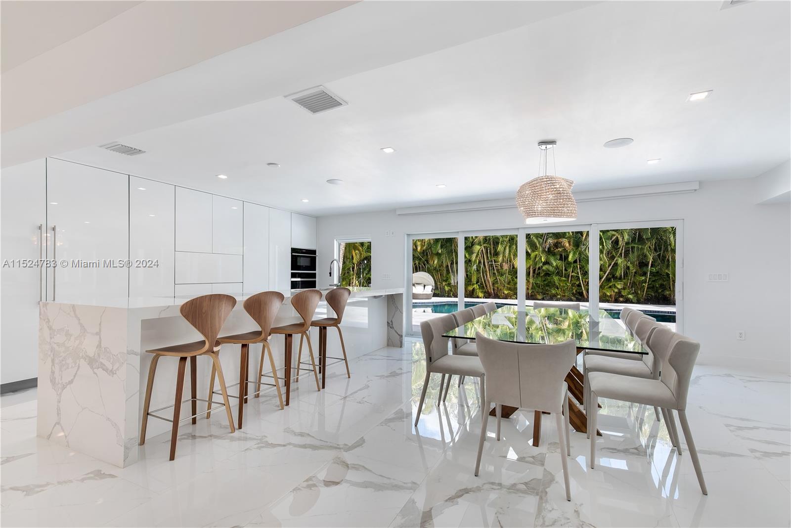 20501 22nd Pl, Miami, Florida 33180, 5 Bedrooms Bedrooms, ,4 BathroomsBathrooms,Residential Lease,For Rent,HIGHLAND OAK GARDENS SEC,22nd Pl,A11524783