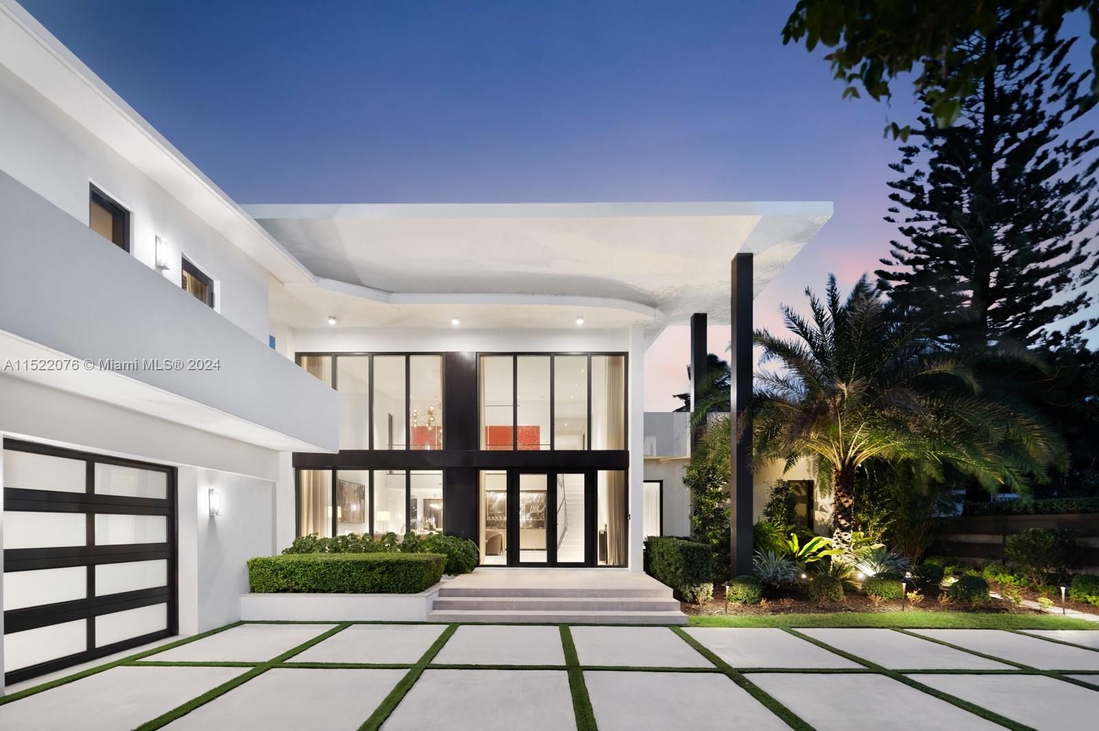 1995 118th Rd, North Miami, Florida 33181, 6 Bedrooms Bedrooms, ,7 BathroomsBathrooms,Residential,For Sale,SAN SOUCI ESTATES,118th Rd,A11522076