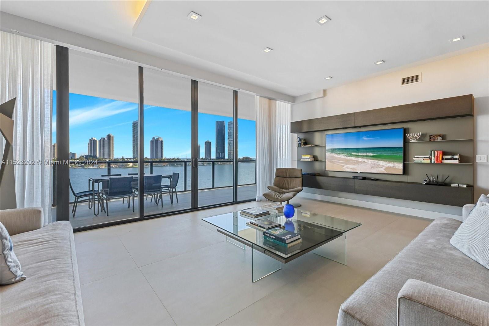 5500 Island Estates Dr, Aventura, Florida 33160, 3 Bedrooms Bedrooms, ,4 BathroomsBathrooms,Residential,Sold,PRIVE CONDO,Island Estates Dr,A11523202