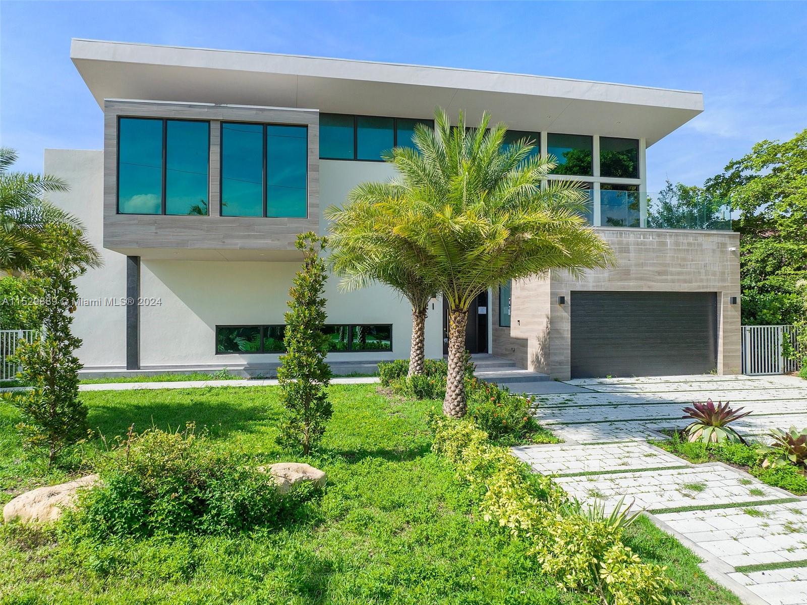 521 Holiday Dr, Hallandale Beach, Florida 33009, 6 Bedrooms Bedrooms, ,6 BathroomsBathrooms,Residential,For Sale,GOLDEN ISLES ESTATES,Holiday Dr,A11529889