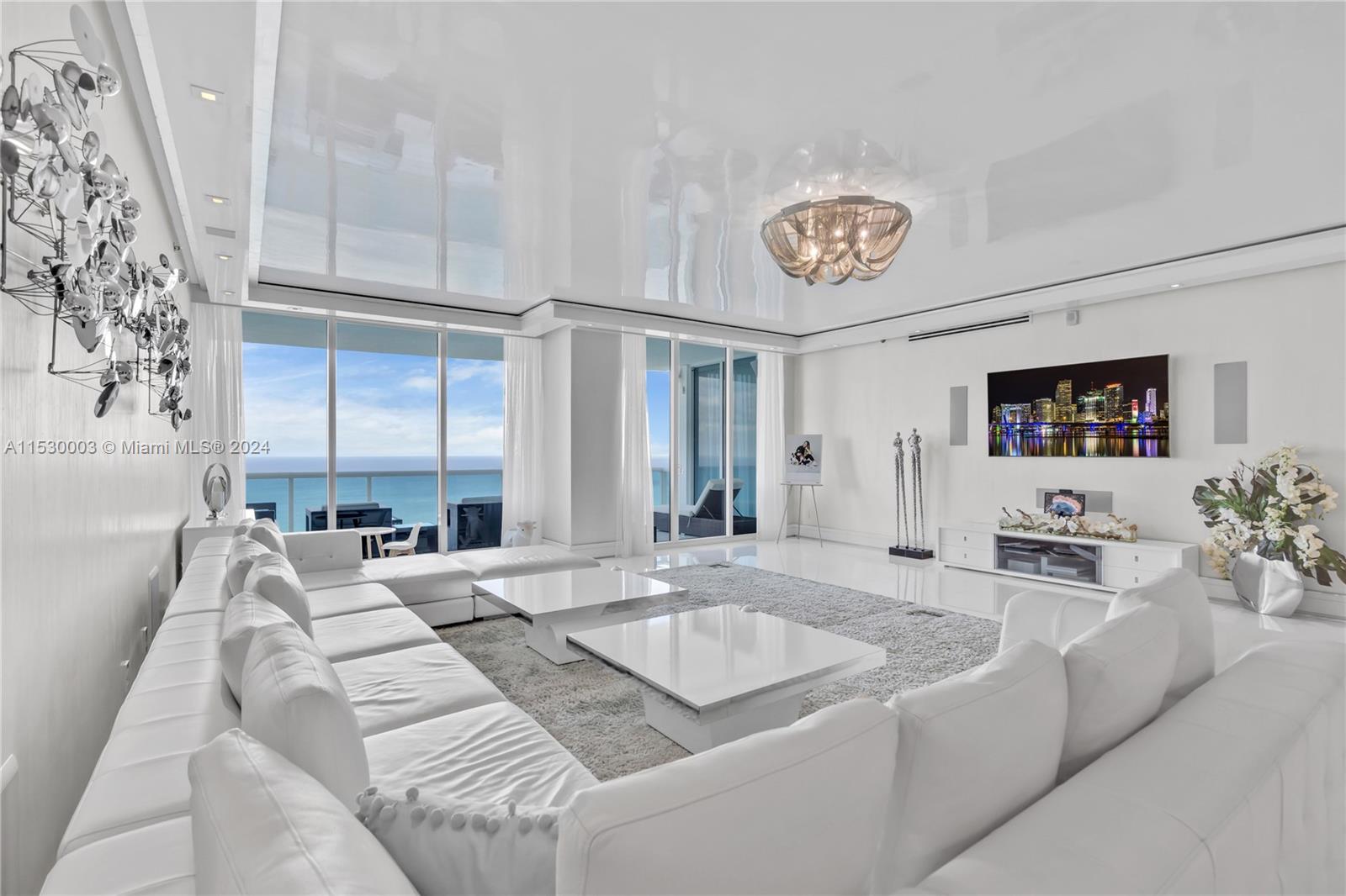 2711 Ocean Dr, Hollywood, Florida 33019, 3 Bedrooms Bedrooms, ,3 BathroomsBathrooms,Residential Lease,For Rent,2711 HOLLYWOOD BEACH COND,Ocean Dr,A11530003