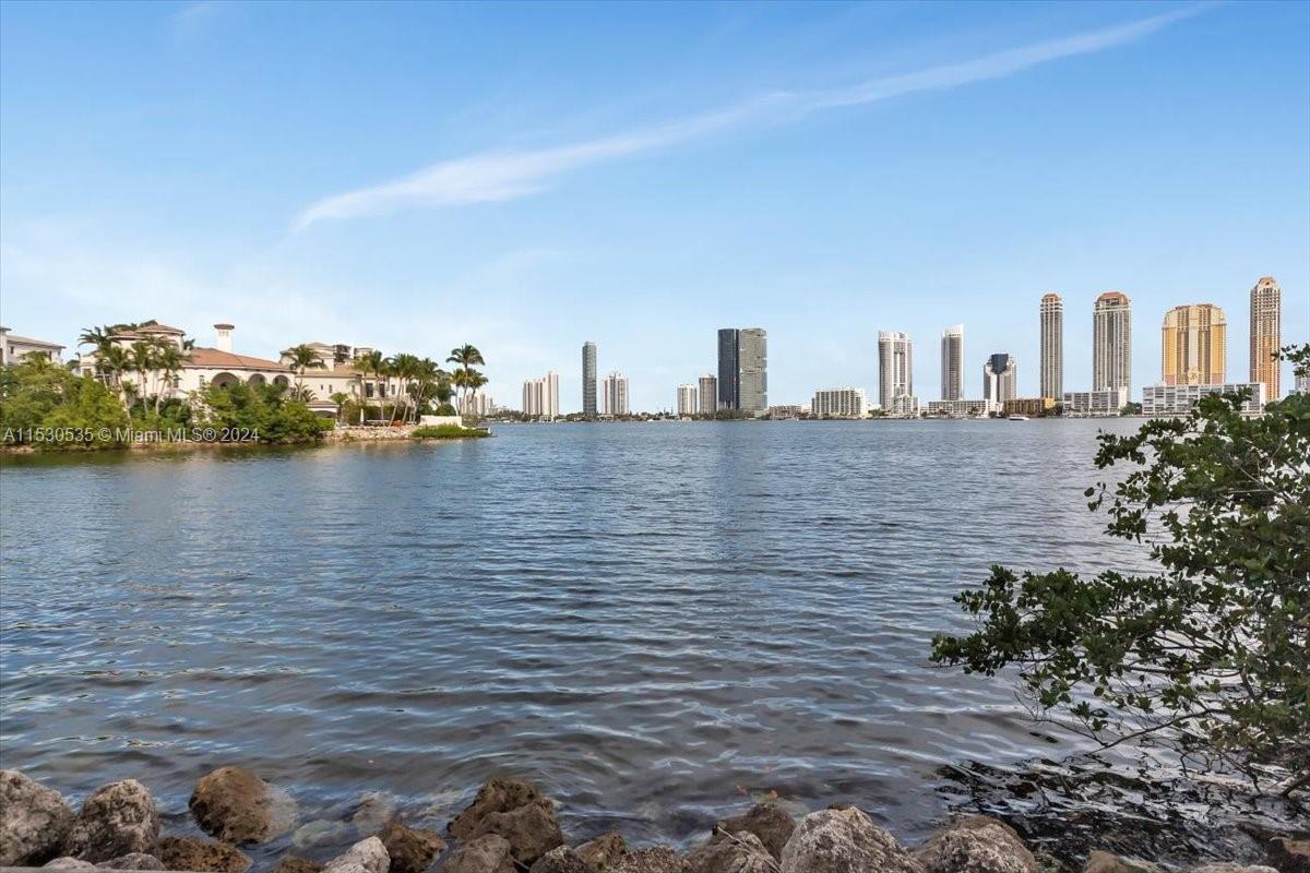 4000 Island Blvd, Aventura, Florida 33160, 4 Bedrooms Bedrooms, ,4 BathroomsBathrooms,Residential,For Sale,WILLIAMS ISLAND,Island Blvd,A11530535 4000 Island Blvd, Aventura, Florida 33160, 4 Bedrooms Bedrooms, ,4 BathroomsBathrooms,Residential,For Sale,WILLIAMS ISLAND,Island Blvd,A11530535