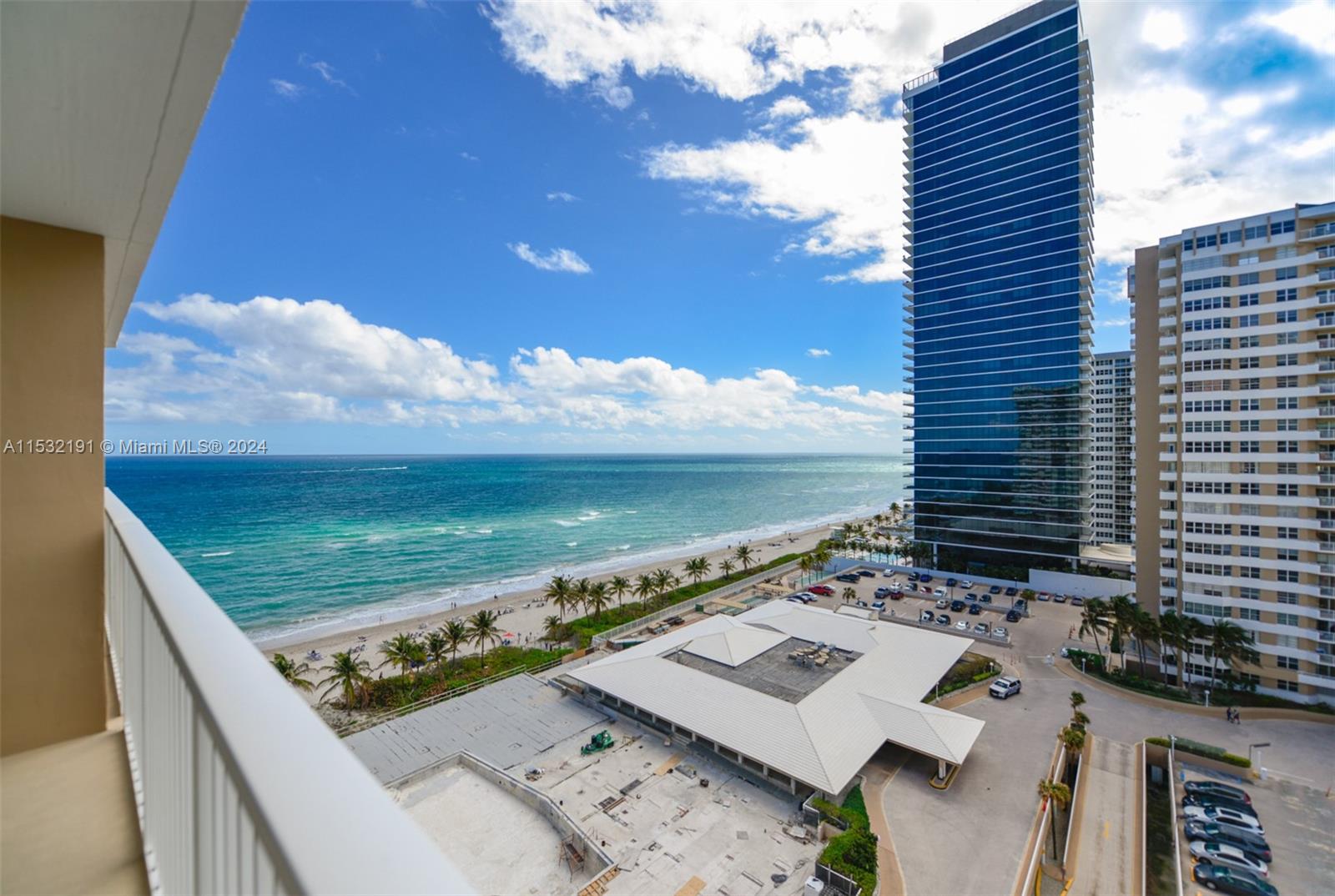 1950 Ocean Dr, Hallandale Beach, Florida 33009, 2 Bedrooms Bedrooms, ,2 BathroomsBathrooms,Residential,For Sale,HEMISPHERES CONDO,Ocean Dr,A11532191