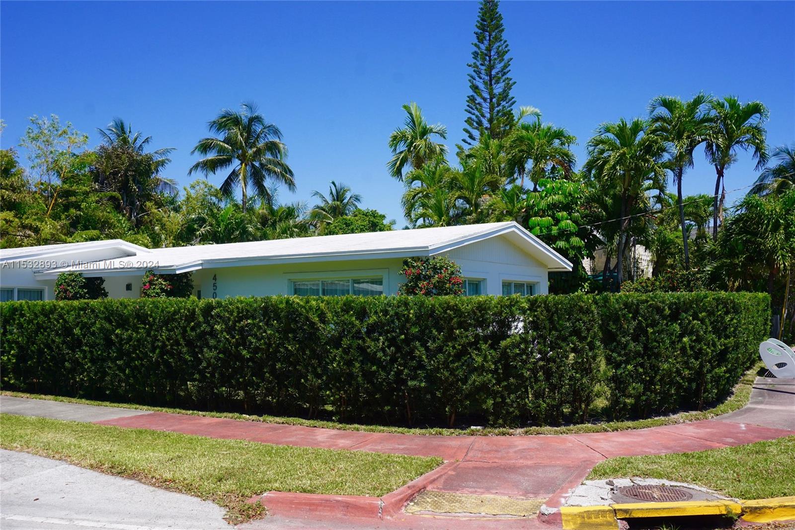 4500 Alton Rd, Miami Beach, Florida 33140, 3 Bedrooms Bedrooms, ,3 BathroomsBathrooms,Residential,For Sale,NAUTILUS SUB,Alton Rd,A11532893