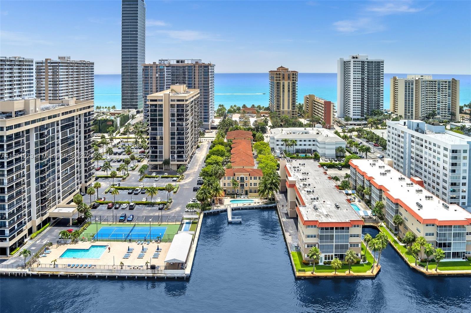 2080 Ocean Dr, Hallandale Beach, Florida 33009, 3 Bedrooms Bedrooms, ,3 BathroomsBathrooms,Residential Lease,For Rent,2080 OCEAN DRIVE CONDO,Ocean Dr,A11534073