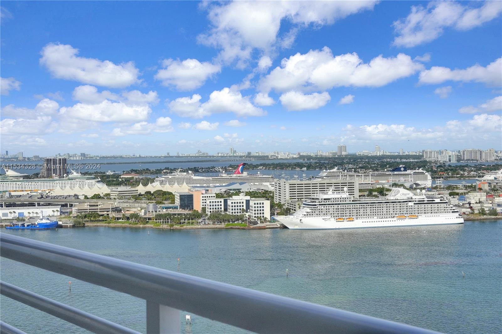 848 Brickell Key Dr, Miami, Florida 33131, 3 Bedrooms Bedrooms, ,2 BathroomsBathrooms,Residential Lease,For Rent,THREE TEQUESTA POINT COND,Brickell Key Dr,A11534328