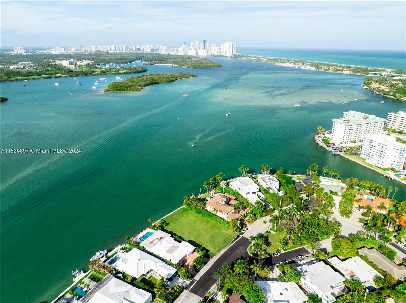 10312 Broadview Dr, Bay Harbor Islands, Florida 33154, ,Residential,For Sale,BAY HARBOR ISLAND,Broadview Dr,A11534897