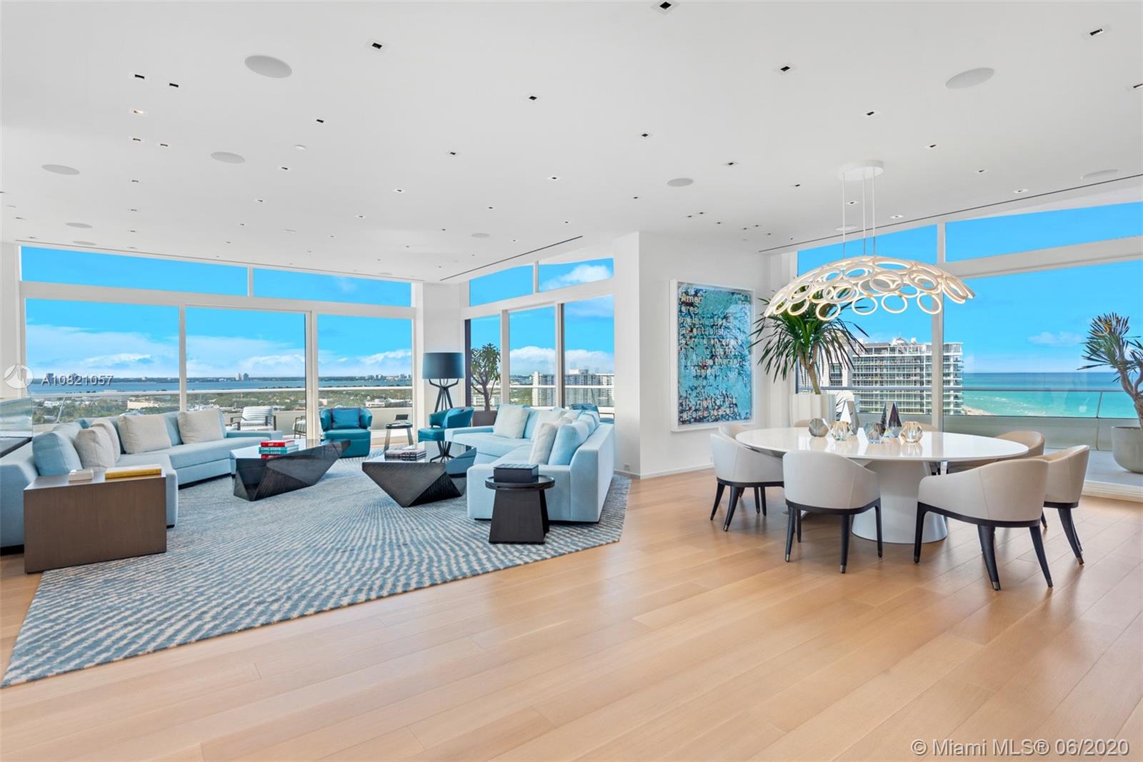 3315 Collins Ave, Miami Beach, Florida 33140, 3 Bedrooms Bedrooms, ,3 BathroomsBathrooms,Residential,Sold,Faena House,Collins Ave,A10821057