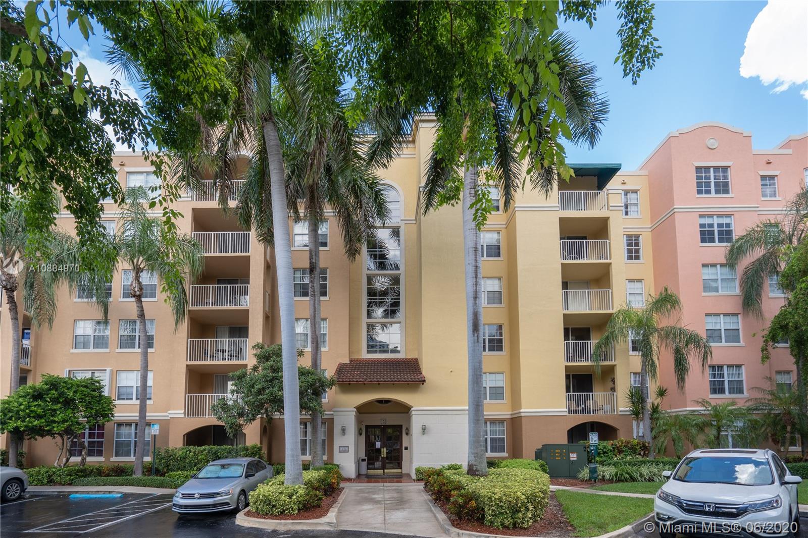 19701 Country Club Dr, Aventura, Florida 33180, 3 Bedrooms Bedrooms, ,2 BathroomsBathrooms,Residential,Sold,The Yacht Club,Country Club Dr,A10884970