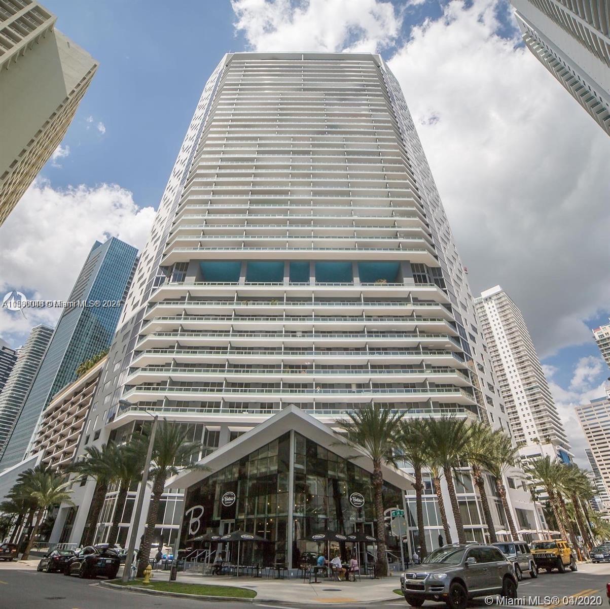 1300 Brickell Bay Dr, Miami, Florida 33131, ,1 BathroomBathrooms,Residential Lease,For Rent,BRICKELLHOUSE CONDO,Brickell Bay Dr,A11536046