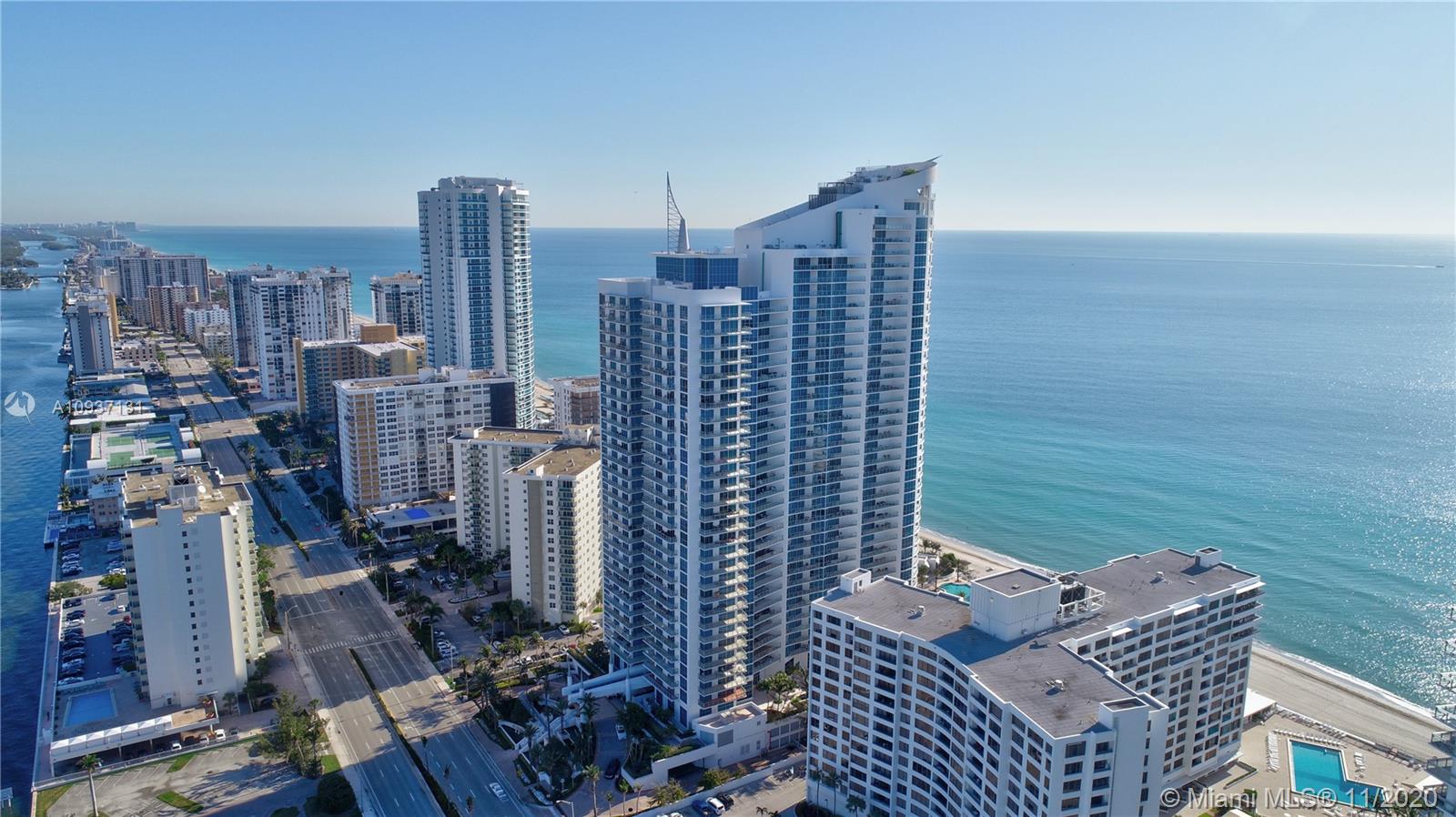 3101 Ocean Drive, Hollywood, Florida 33019, 3 Bedrooms Bedrooms, ,4 BathroomsBathrooms,Residential,Sold,OCEAN PALMS CONDO,Ocean Drive,A10937131