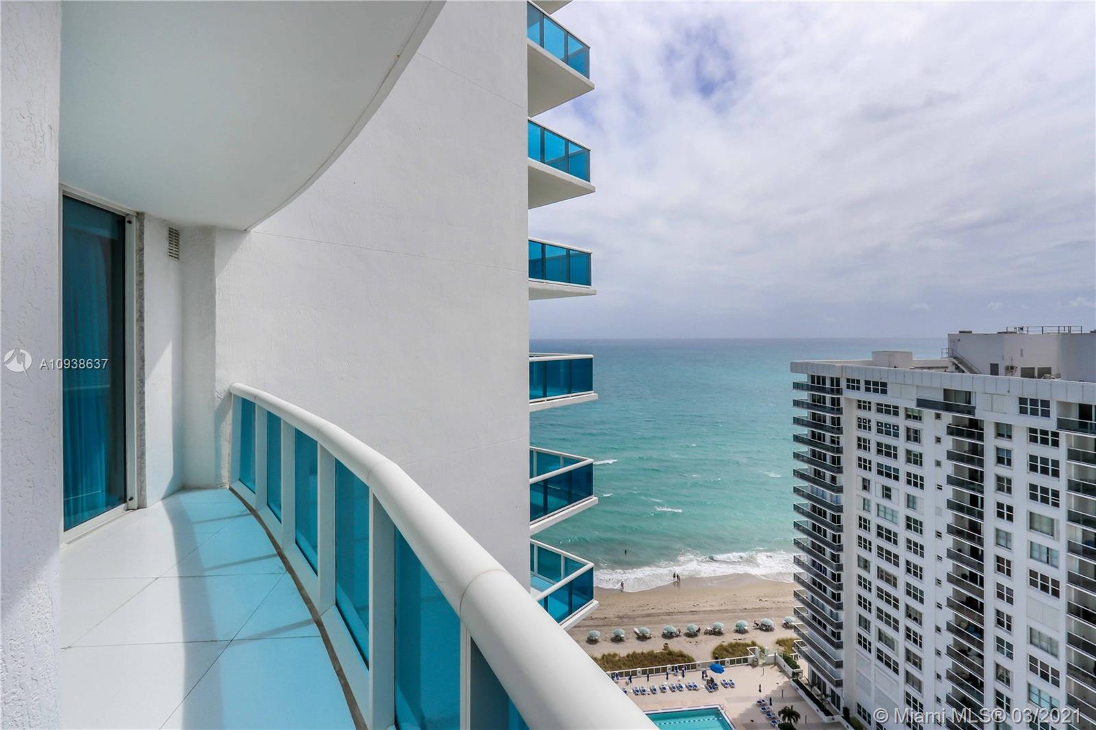 2711 Ocean Dr, Hollywood, Florida 33019, 3 Bedrooms Bedrooms, ,3 BathroomsBathrooms,Residential,Sold,TRUMP HOLLYWOOD,Ocean Dr,A10938637