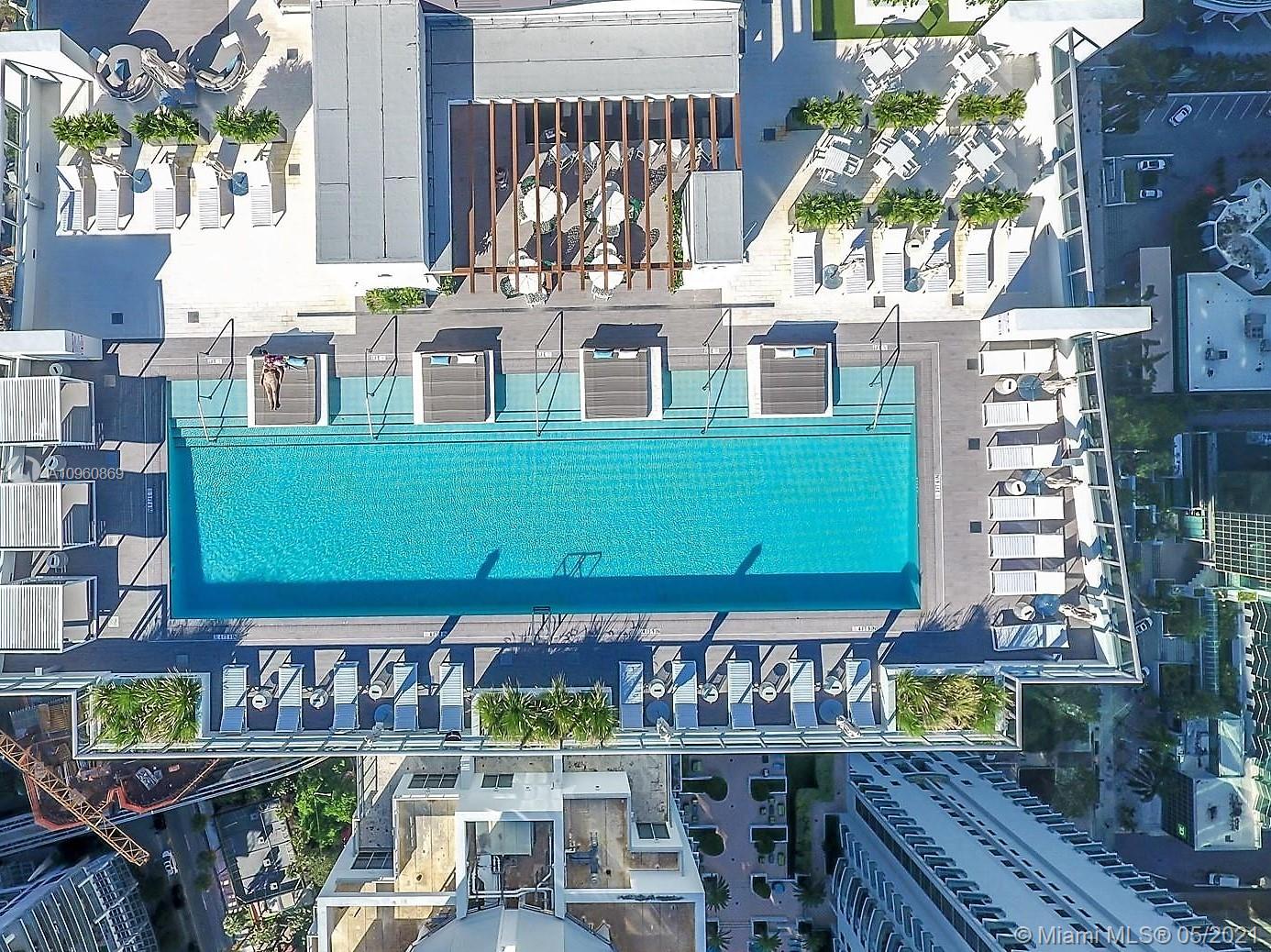 1010 Brickell Ave, Miami, Florida 33131, 3 Bedrooms Bedrooms, ,3 BathroomsBathrooms,Residential,Sold,1010 BRICKELL,Brickell Ave,A10960869