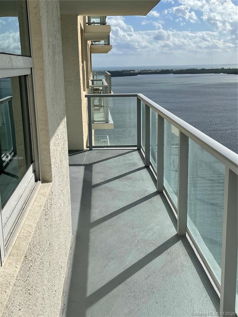 1155 Brickell Bay Dr, Miami, Florida 33131, 1 Bedroom Bedrooms, ,1 BathroomBathrooms,Residential,Sold,THE MARK,Brickell Bay Dr,A10961997