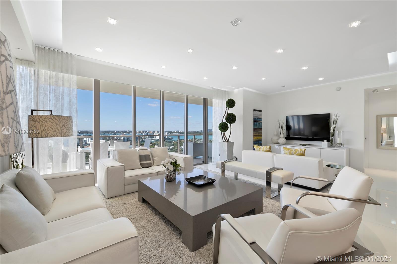 9705 Collins Ave, Bal Harbour, Florida 33154, 2 Bedrooms Bedrooms, ,2 BathroomsBathrooms,Residential,Sold,BAL HARBOUR NORTH SOUTH C,Collins Ave,A10989732