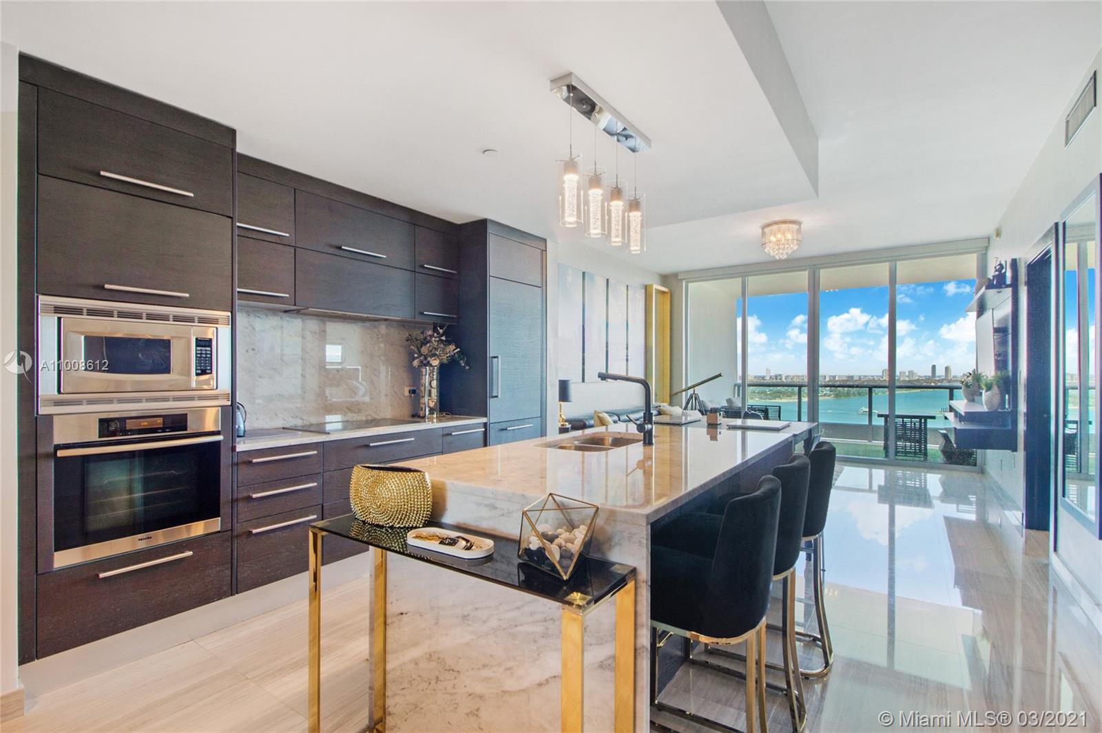 900 Biscayne Blvd, Miami, Florida 33132, 1 Bedroom Bedrooms, ,2 BathroomsBathrooms,Residential,Sold,900 Biscayne,Biscayne Blvd,A11008612