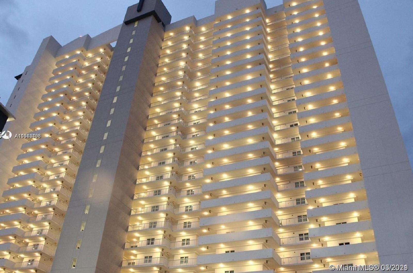 14951 Royal Oaks Ln, North Miami, Florida 33181, 3 Bedrooms Bedrooms, ,3 BathroomsBathrooms,Residential,Sold,One Fifty one at Biscayne,Royal Oaks Ln,A11016498