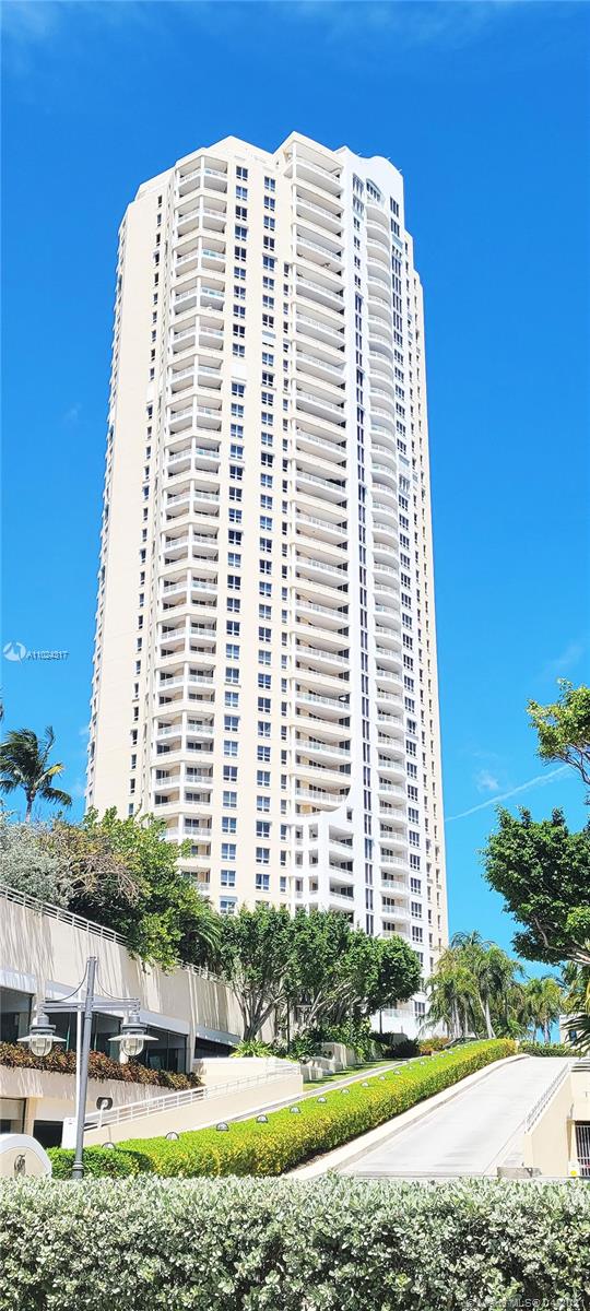848 Brickell Key Dr, Miami, Florida 33131, 2 Bedrooms Bedrooms, ,2 BathroomsBathrooms,Residential,Sold,THREE TEQUESTA POINT COND,Brickell Key Dr,A11024317