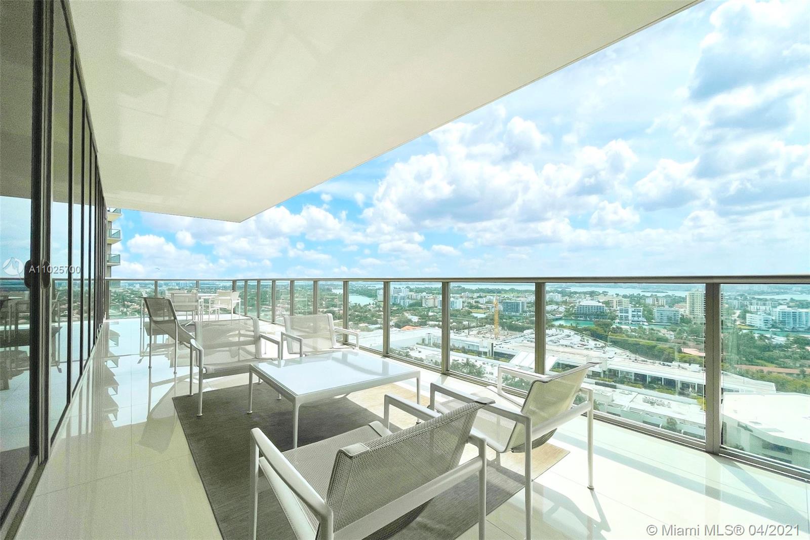 9705 Collins Ave, Bal Harbour, Florida 33154, 2 Bedrooms Bedrooms, ,2 BathroomsBathrooms,Residential,Sold,St Regis Bal Harbour,Collins Ave,A11025700