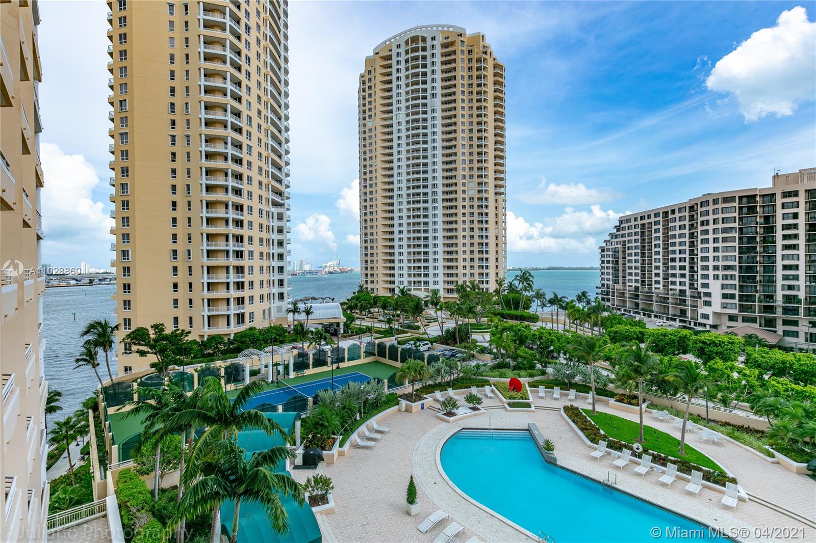 888 Brickell Key Dr, Miami, Florida 33131, 3 Bedrooms Bedrooms, ,2 BathroomsBathrooms,Residential,Sold,One Tequesta,Brickell Key Dr,A11028860