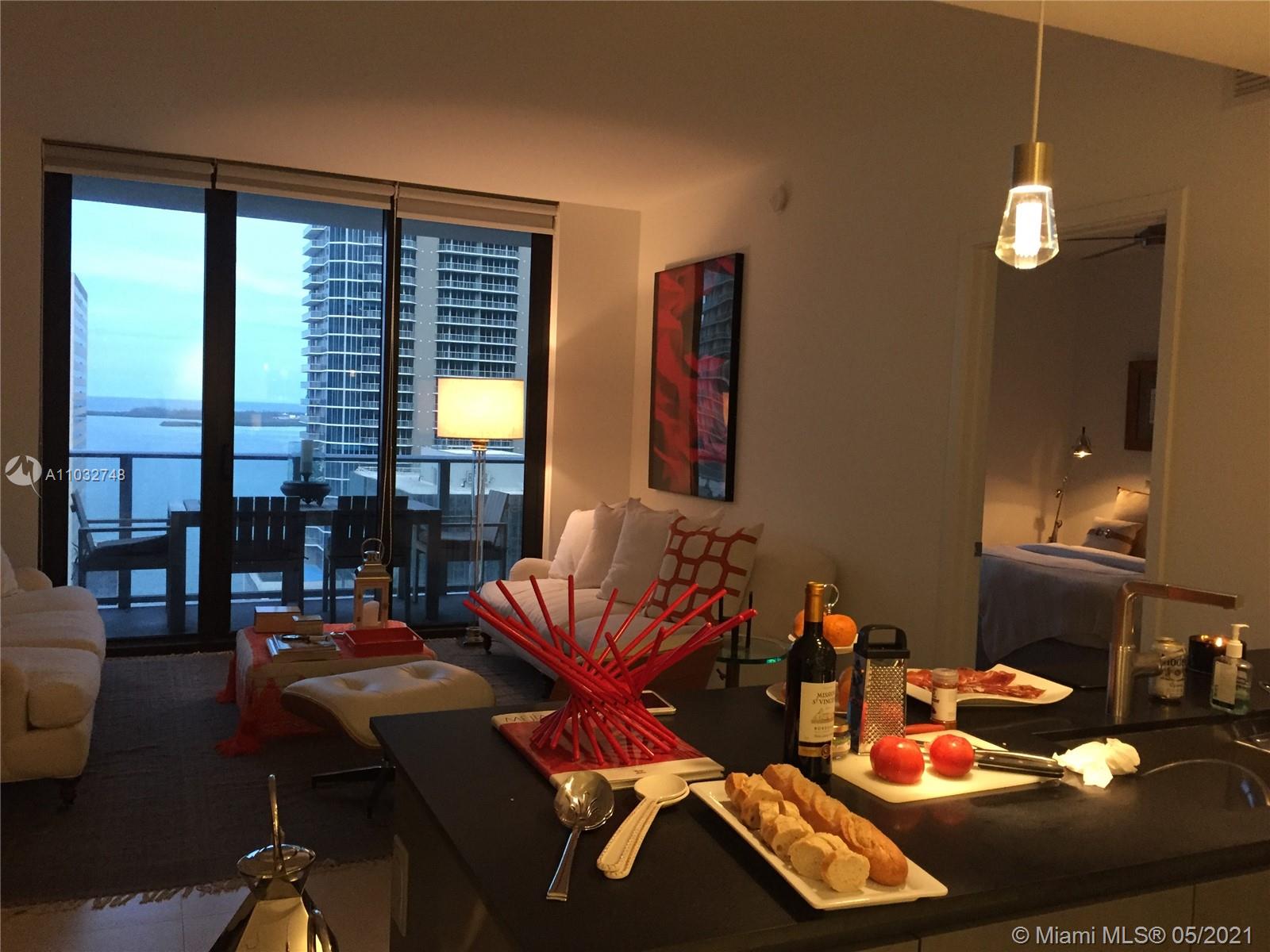 1010 Brickell Ave, Miami, Florida 33131, 2 Bedrooms Bedrooms, ,3 BathroomsBathrooms,Residential,Sold,1010 Brickell,Brickell Ave,A11032748
