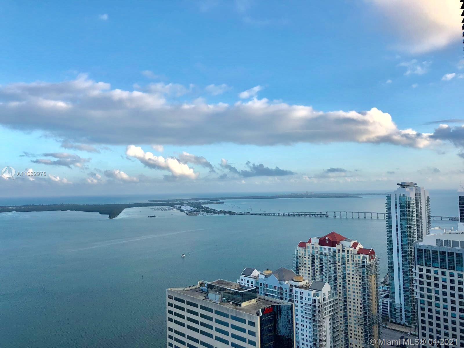950 Brickell Bay Dr, Miami, Florida 33131, 2 Bedrooms Bedrooms, ,2 BathroomsBathrooms,Residential,Sold,The Plaza on Brickell,Brickell Bay Dr,A11032976